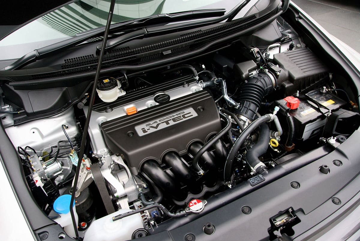 1200px Honda K24A Engine 01