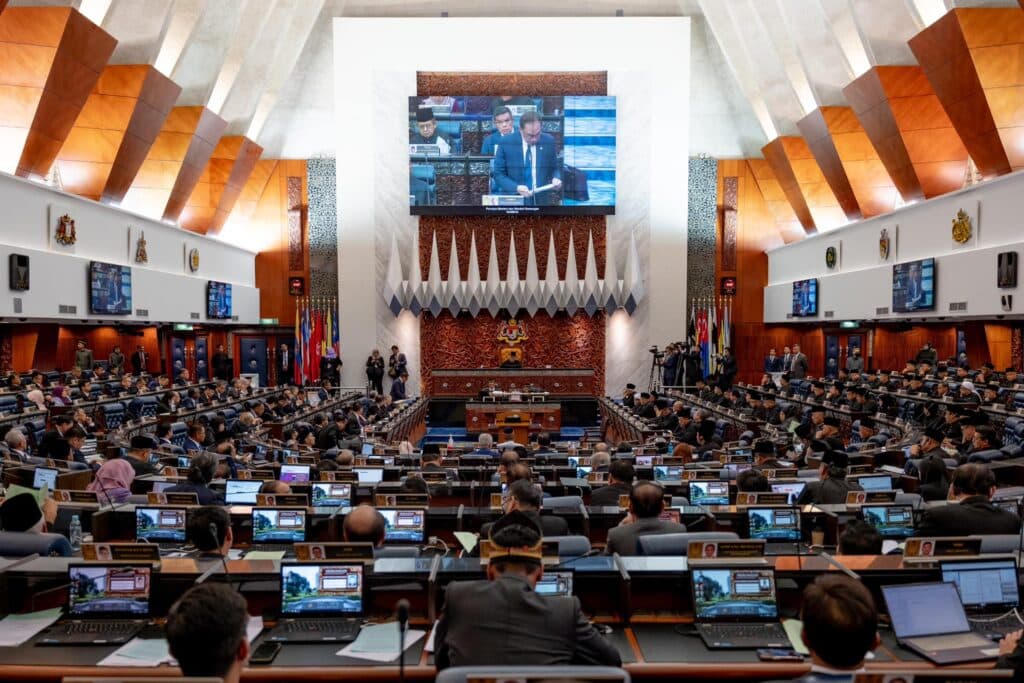 Bantuan Awal Persekolahan RM150 Disalurkan Pada Januari 2023 - PM 3 anwar bajet mini 1024x683 1