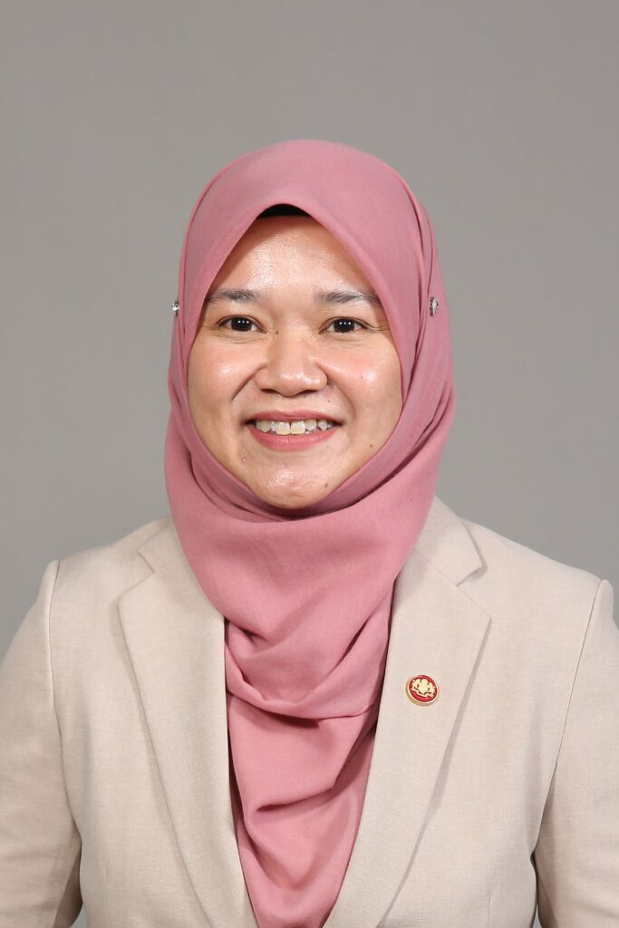 Biodata Lengkap YB Fadhlina Sidek Menteri Pendidikan Wanita Pertama Malaysia 2 fadhlina sidek