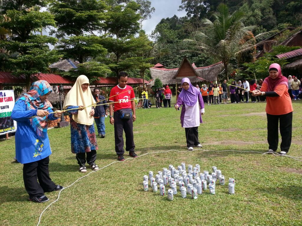 Senarai Aktiviti Permainan Outdoor Hari Guru 10 Senarai Aktiviti Permainan Outdoor Hari Guru Acara Aktiviti Pancing Tin Minuman